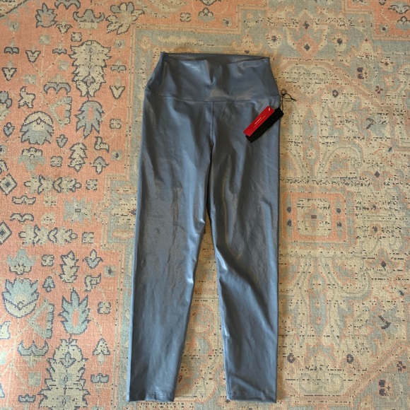 NWT High Rise 7/8 Clear Foil Legging Steel Blue - Picture 4 of 4